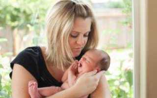 Как правильно держать новорожденного ребенка на руках?